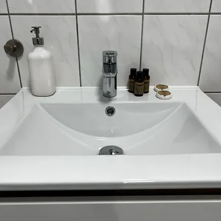 Delta Apart-house Aparthotel