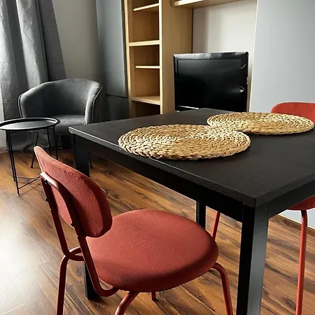 Delta Apart-house Ξενοδοχείο με διαμερίσματα Βρότσλαβ