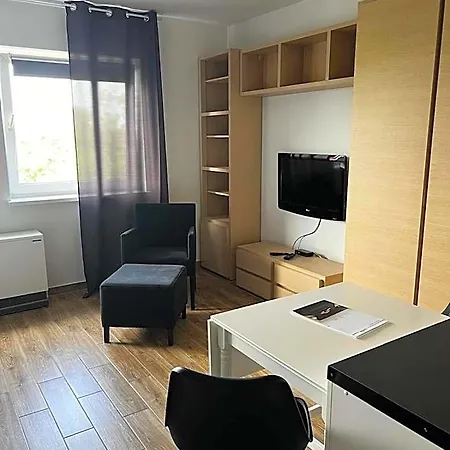 Delta Apart-house 3* Wrocław